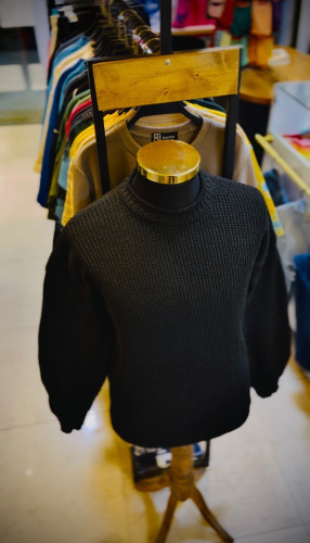 بافت یقه گرد ساده _ مشکی