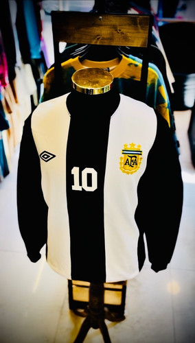 دورس تمام پنبه سه نخ داخل کرکی مدل کیت آرژانتین _ سفید مشکی