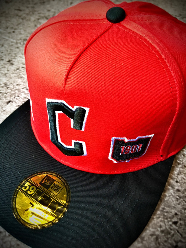 کلاه کپ بک فیت مستر کوالیتی وارداتی FIFTY 59 مدل Chicago Cubs _ قرمز نقاب مشکی
