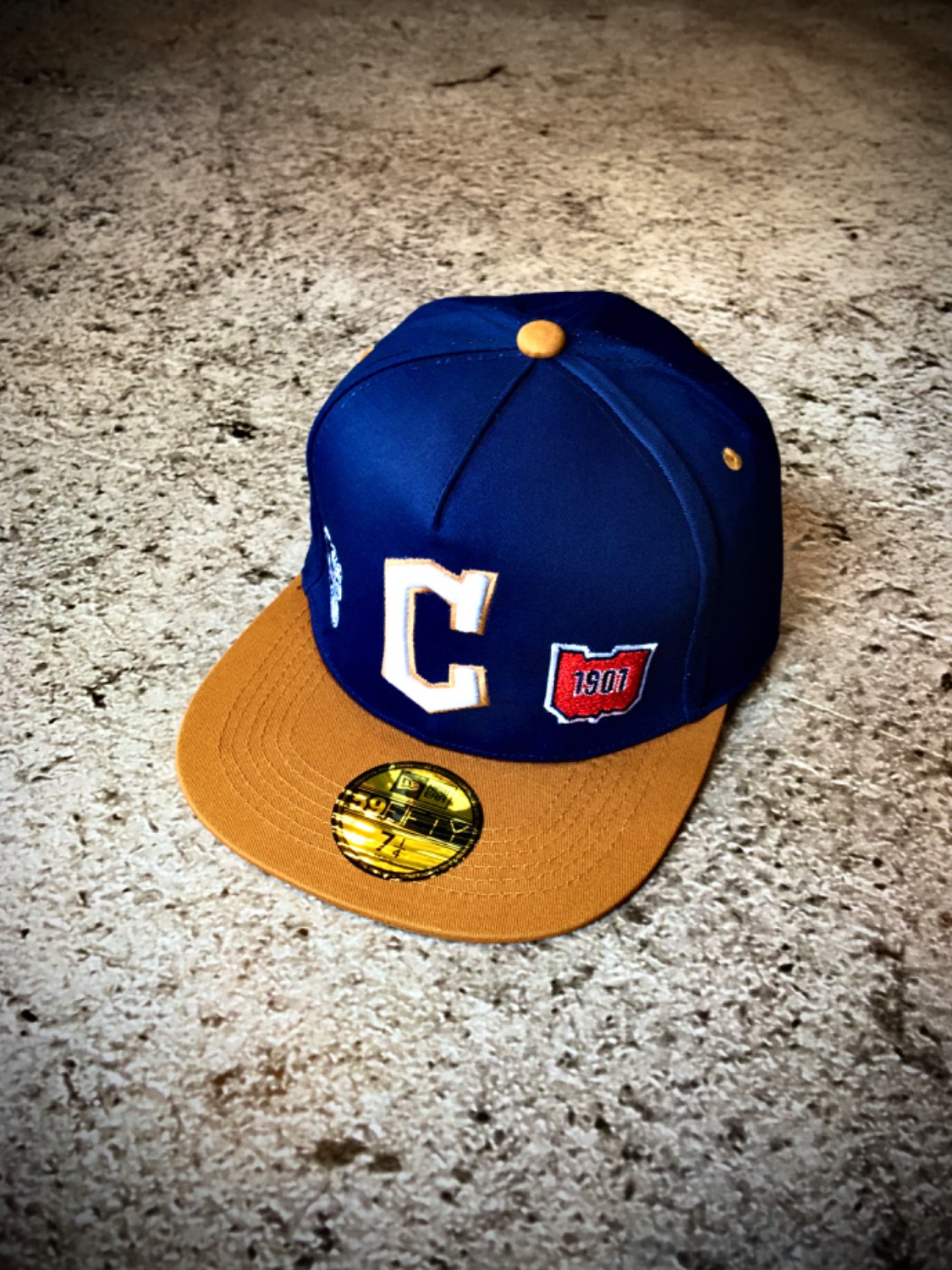 کلاه کپ بک فیت مستر کوالیتی وارداتی FIFTY 59 مدل Chicago Cubs _ سرمه ای نقاب قهوه ای