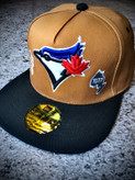 کلاه کپ بک فیت مستر کوالیتی وارداتی FIFTY 59 مدل Toronto Blue Jays _ قهوه ای نقاب مشکی