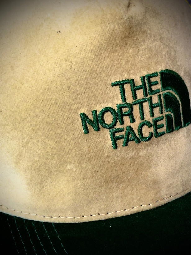 کلاه بیسبالی مخمل وارداتی مدل NORTH FACE _ کرم نقاب سبز
